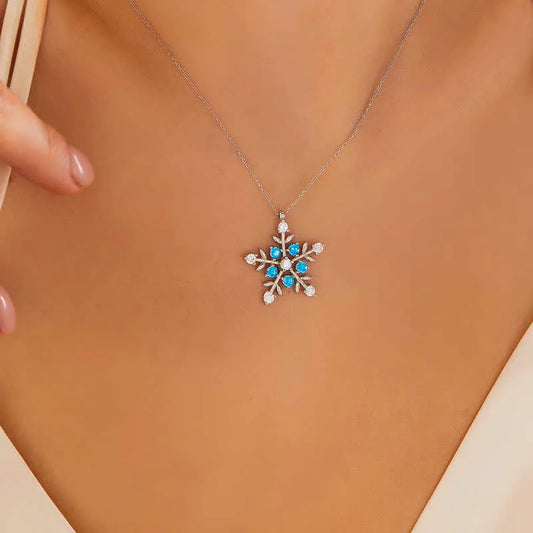 Gümüş Işıklı Kutulu Aquamarine Taşlı Kar Tanesi Kadın Kolye